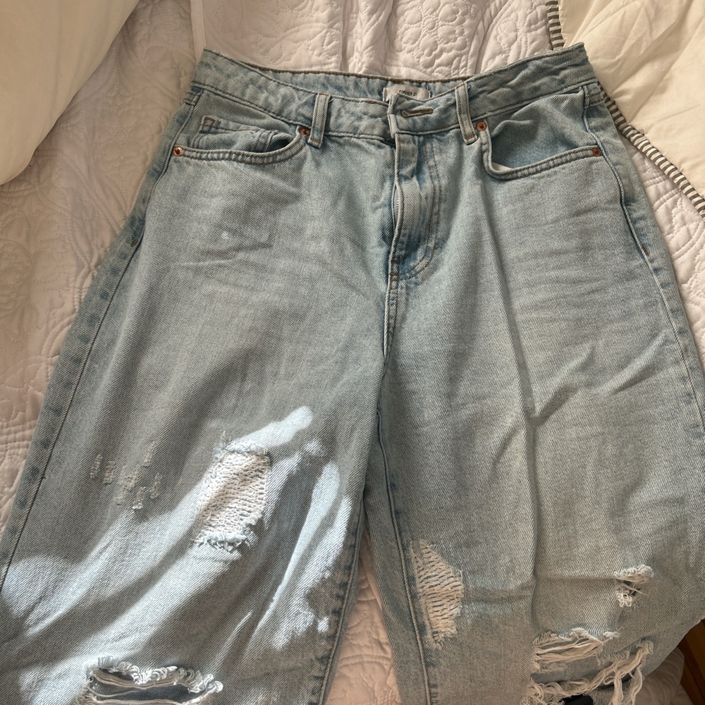 Wide Leg Ripped Jeans - Picture 4 of 6